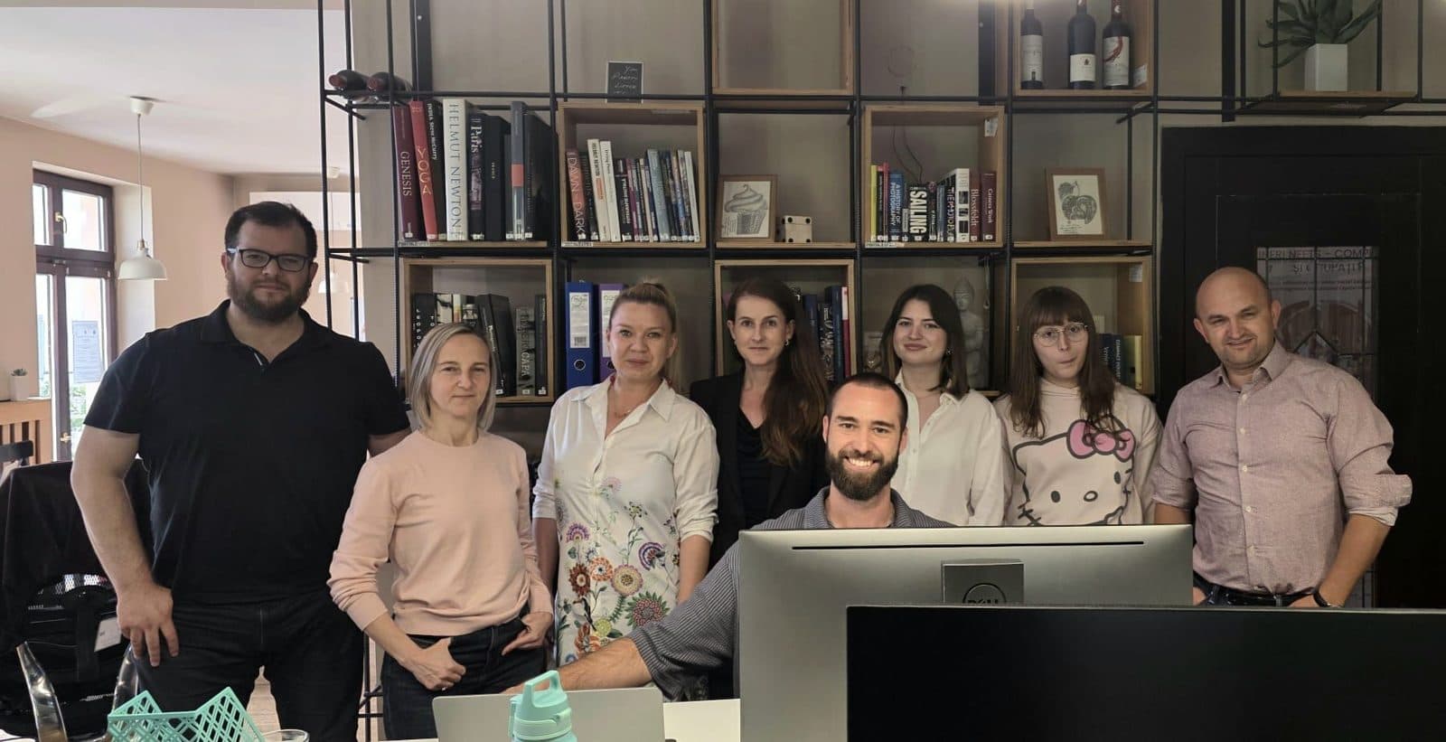 El equipo directivo de RCG Consulting con Arxia durante el taller del AI Accelerator Program en Cluj-Napoca.