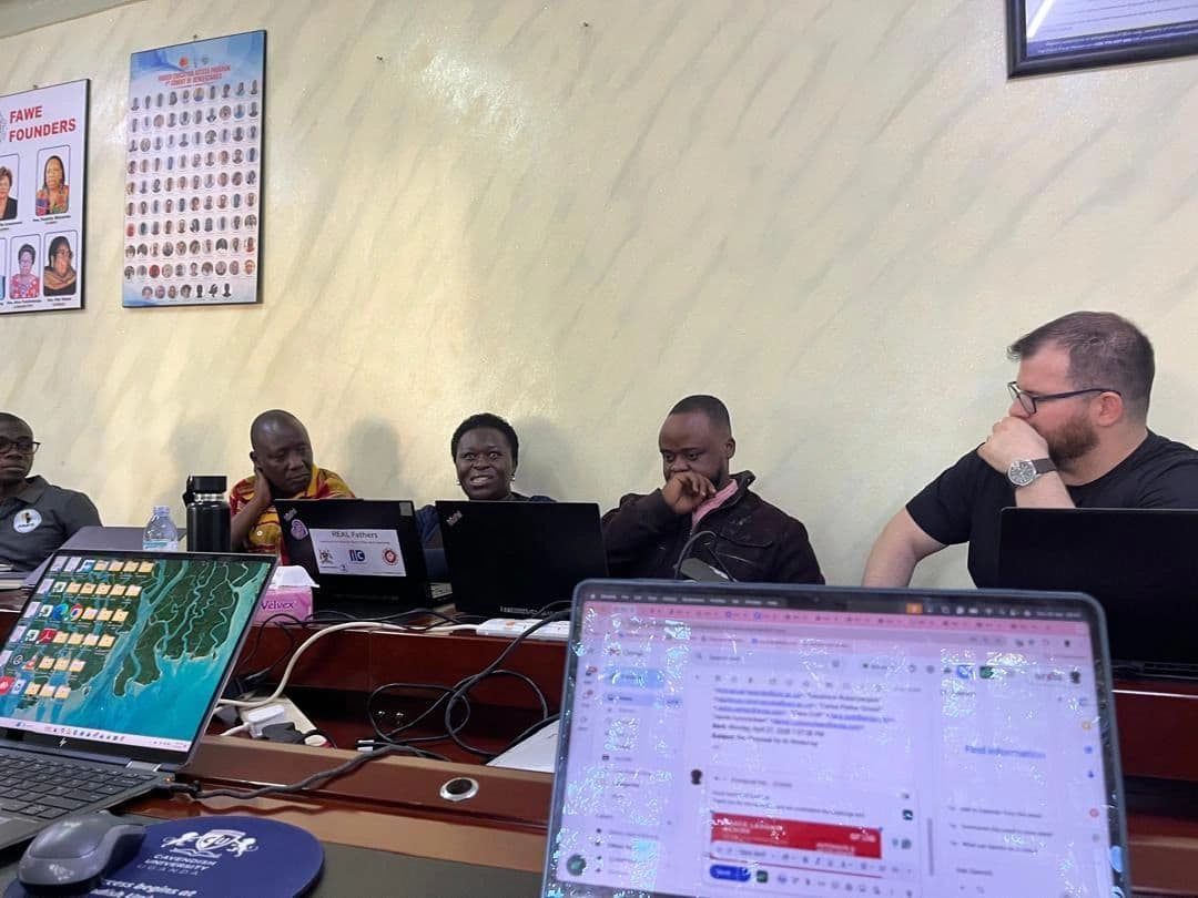 Equipo de Arxia y FAWE Uganda durante el Taller AI Ignite en Kampala